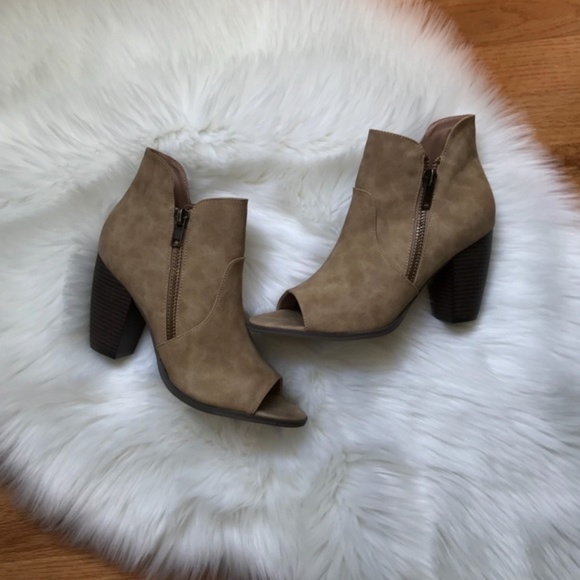 Michael Antonio Shoes - Michael Antonio Maxeen Zipper Booties